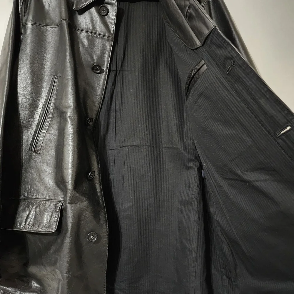 Banana Republic Vintage Men's Black Leather Jacket - XL - Picture 7 of 10
